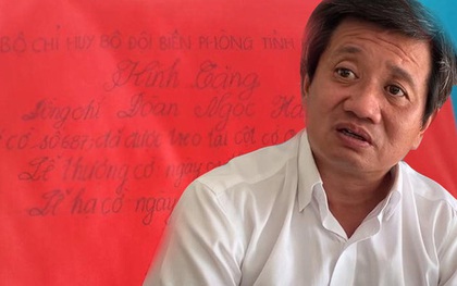 Ông Đoàn Ngọc Hải mang kỷ vật đặc biệt để tặng nhà hảo tâm ủng hộ quỹ từ thiện 1 tỷ đồng