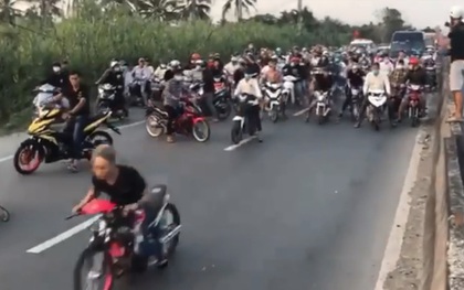 Clip: Hàng trăm "quái xế" chặn Quốc lộ 1 đua xe trái phép, gây náo loạn