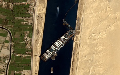 Từ vụ siêu tàu hàng kẹt ở kênh đào Suez: Thế giới giật mình nhận ra mình dễ gặp nguy hiểm đến mức nào