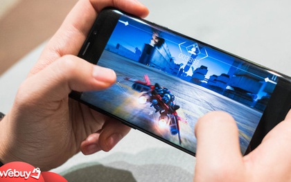 Từ 19k có ngay loạt phụ kiện chơi game cho smartphone để leo rank ''ầm ầm"