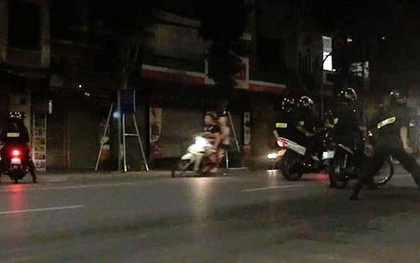 6 học sinh Hà Nội đua xe máy trong đêm