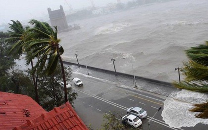 Chưa hết "khốn khổ" vì COVID-19, Ấn Độ tiếp tục hứng thêm siêu bão