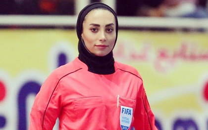 Bất ngờ với lý lịch nữ trọng tài Iran xinh đẹp bắt trận futsal Việt Nam đấu Lebanon