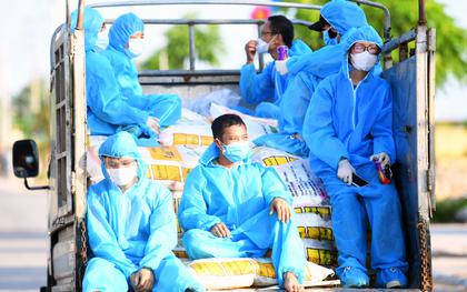 Cô giáo trẻ cùng đội tình nguyện vận chuyển gạo, thực phẩm hỗ trợ các điểm cách ly Covid-19 tại "điểm nóng" Thuận Thành
