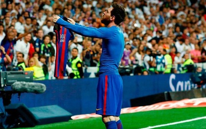 Fan xăm hình mình lên lưng, Lionel Messi đáp lại tình cảm bằng hành động cực chất