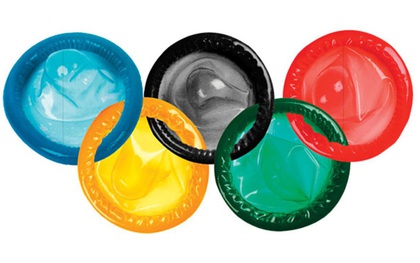 Ban tổ chức khuyến cáo vận động viên không nên đụng đến 160.000 chiếc bao cao su miễn phí ở Olympic