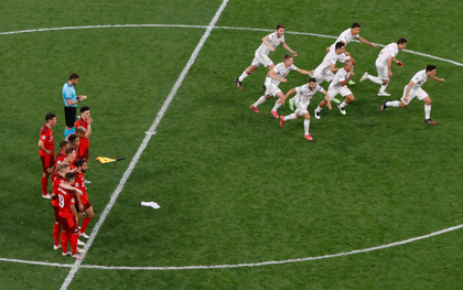 Vô duyên đến ngạc nhiên, Tây Ban Nha phải nhờ đến chiến thắng nghẹt thở ở loạt luân lưu để vào bán kết