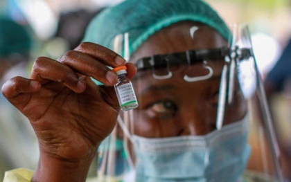 Bị “lãng quên” trong cuộc chiến vaccine, châu Phi quyết tâm tự sản xuất vaccine Covid-19