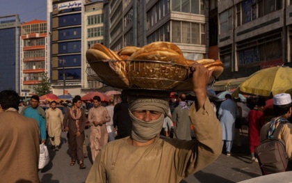 Dưới sự cai trị của Taliban, cuộc sống ở thủ đô Kabul ngày càng biến động