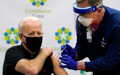 100 triệu nhân viên liên bang Mỹ bắt buộc phải tiêm vaccine COVID-19
