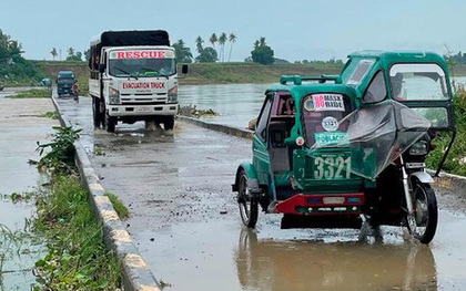 Siêu bão Chanthu đổ bộ Philippines với sức gió "hủy diệt" 260km/h