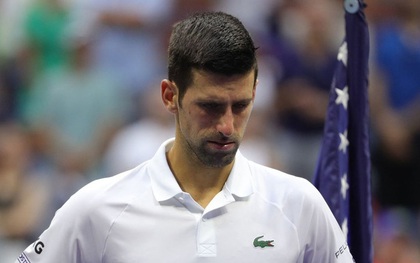 Sốc! Djokovic thua trắng 3 set ở chung kết US Open, bỏ lỡ thời cơ vàng vượt Federer và Nadal