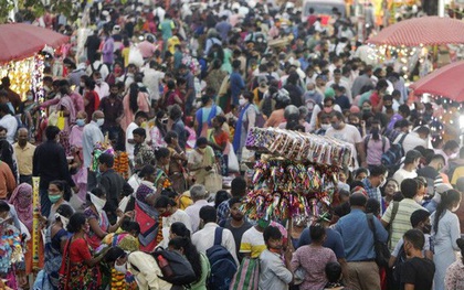 Hàng nghìn người Ấn Độ lại tham dự lễ hội bất chấp dịch bệnh