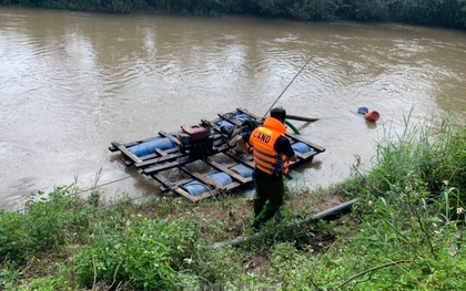 Đi thăm người thân, ba bố con bị lũ cuốn ở Gia Lai