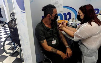 Israel úp mở khả năng tiêm vắc-xin ngừa COVID-19 liều thứ tư