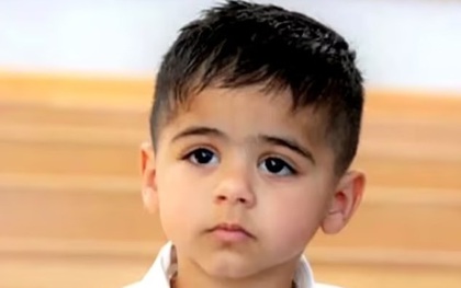 Bé trai 3 tuổi bị tự kỷ được tìm thấy sau 3 ngày mất tích, cảnh tượng nhìn từ trực thăng khiến bố mẹ trào nước mắt