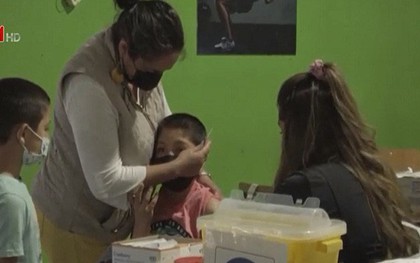 Pfizer sẽ cho ra mắt vaccine phòng Omicron vào tháng 3