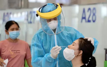 Tổ chức test nhanh Covid-19 cho tất cả hành khách nhập cảnh tại sân bay