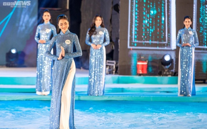 50 thí sinh Hoa hậu Biển đảo Việt Nam thướt tha trong tà áo dài