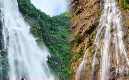 Ngọn thác hoang sơ gắn với truyền thuyết tình yêu vang vọng núi rừng Lai Châu