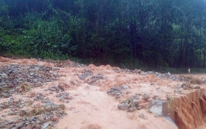 Quảng Nam: Một cô giáo tại huyện Núi Thành bị nước cuốn trôi tử vong