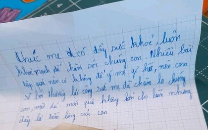 Cậu bé gom hết tiền lẻ "bồi thường" cho mẹ nhân ngày 20/10 kèm thư tay xúc động