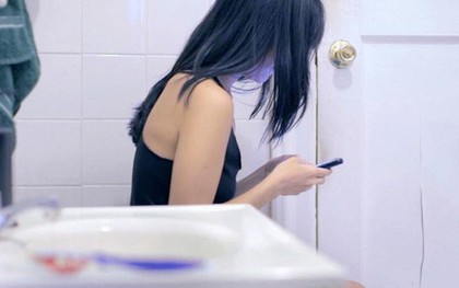Dừng ngay thói quen dùng điện thoại trong nhà vệ sinh nếu bạn không muốn mắc bệnh
