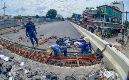 Cận cảnh cầu nối 2 quận sắp thông xe, sẵn sàng xoá ùn tắc cửa ngõ Tây Bắc TP.HCM