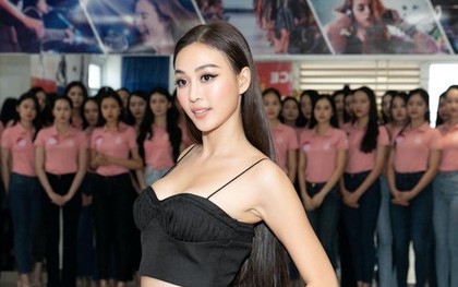 Thí sinh Hoa hậu Việt Nam 2022 luyện catwalk