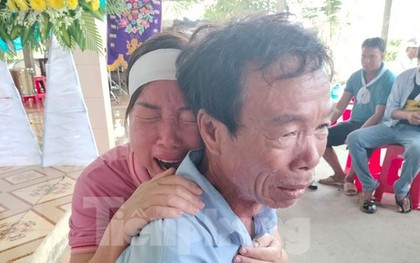 Tột cùng nỗi đau trong tang lễ người phụ nữ bị đánh chết trong khách sạn ở Cà Mau
