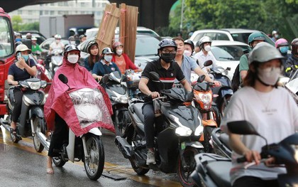 Miền Bắc, miền Trung mưa dông kéo dài