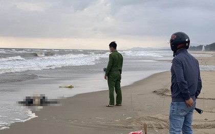 Bàng hoàng phát hiện thi thể trên bãi biển