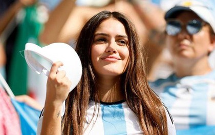 Ngắm dàn CĐV xinh đẹp của Argentina trên khán đài World Cup 2022