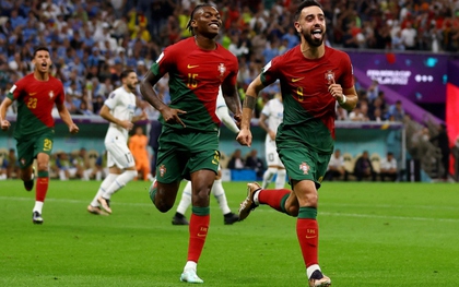 Bruno Fernandes lập cú đúp, Bồ Đào Nha vượt ải Uruguay để giành vé sớm