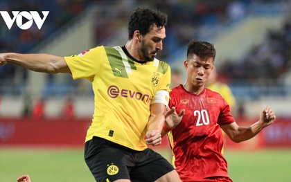 Tiến Linh & Tuấn Hải ghi bàn, ĐT Việt Nam xuất sắc đánh bại Dortmund