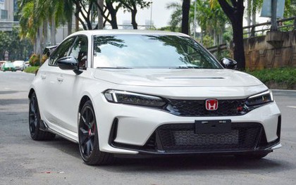 Honda Civic Type R ở Mỹ bị bán 'bia kèm lạc', giá ngang xe Porsche