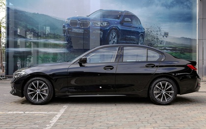 BMW 3 Series lắp ráp nhận cọc tại đại lý, giá có thể giảm vài trăm triệu đồng