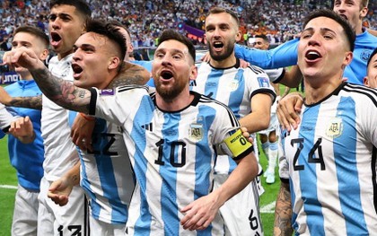 Messi và đồng đội vỡ oà cảm xúc khi Argentina vào bán kết World Cup 2022