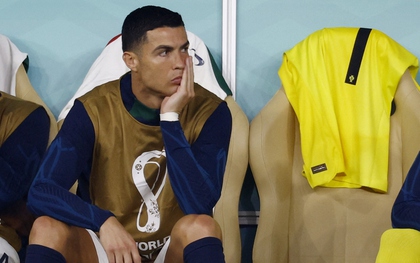 Cristiano Ronaldo đối mặt tương lai bất định sau thất bại ở World Cup 2022