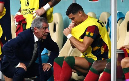 HLV tuyển Bồ Đào Nha ám chỉ mất việc vì Ronaldo?