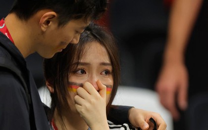 Fan nữ đẫm lệ chứng kiến tuyển Đức mùa World Cup thứ 2 liên tiếp "rụng" ở vòng bảng