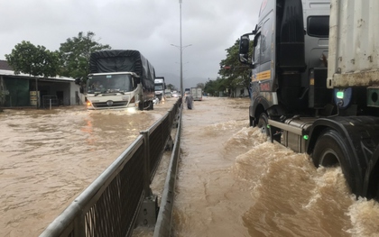 Mưa lũ bất thường, một người mất tích ở Huế