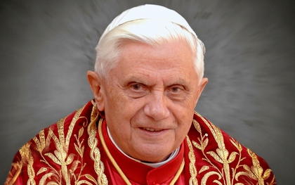 Cựu Giáo hoàng Benedict qua đời ở tuổi 95