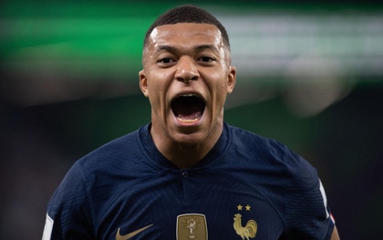 Cầu thủ Ba Lan: "Phải đi xe máy mới cản được Mbappe"