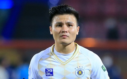 Quang Hải đứng hình khi CĐV Hà Nội FC hô lớn, muốn anh "quay xe"