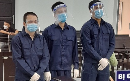 Trộm được két sắt có 30 lượng vàng, 3 tên trộm chia nhau