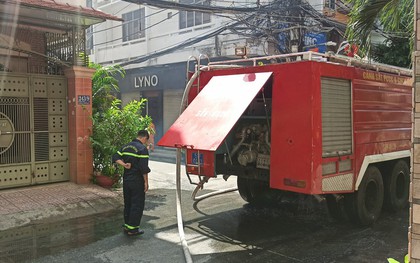 TP.HCM: Cháy lớn trong nhà trọ ở cư xá Bắc Hải, nhiều người mắc kẹt được giải cứu