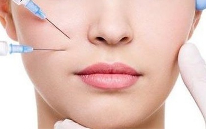 Thêm người bệnh mù mắt sau tiêm filler làm đầy rãnh má tại tiệm tóc