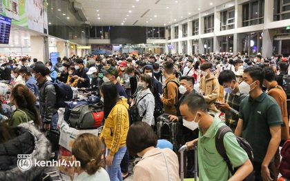 Sân bay Tân Sơn Nhất lên phương án phục vụ 42.000 lượt khách/ngày dịp 30/4 - 1/5, mở thêm làn đón xe công nghệ