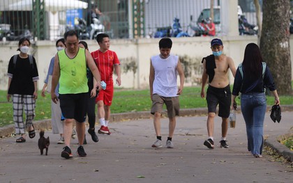 Nghịch lý "thu phí quần dài" nhưng lại "miễn phí quần đùi", đại diện Công viên Thống Nhất lên tiếng